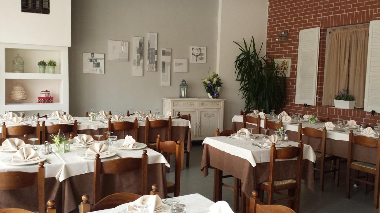 Albergo Ristorante Da Tunon Oviglio Extérieur photo
